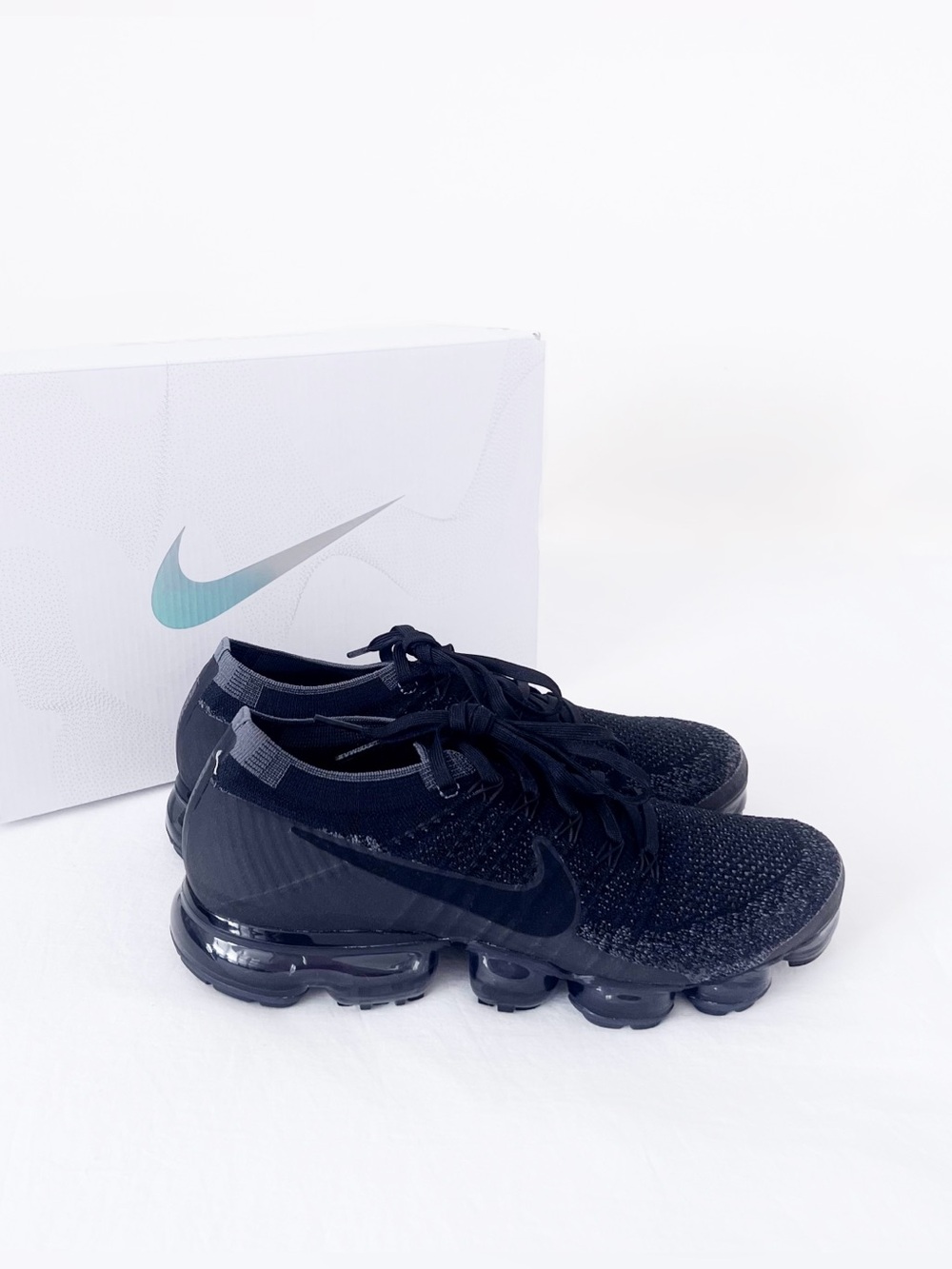 Men’s Nike Air Vapormax Flyknit Sneakers